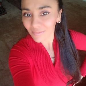 Meet your Posher, Faviola